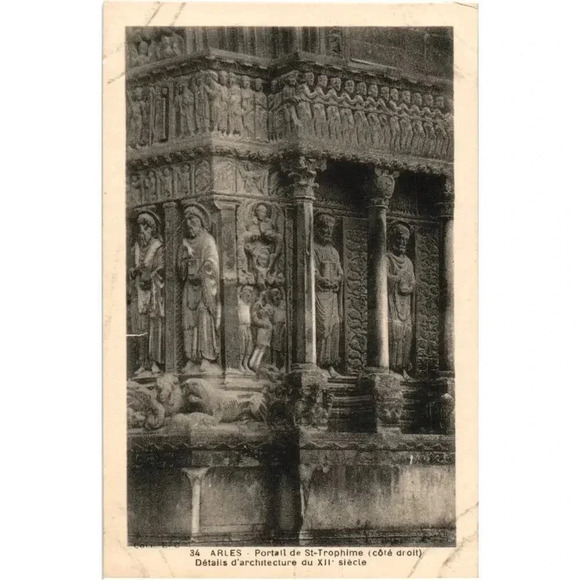 34 ARLES Portail de St-Trophime Détails d'architecture du XII siècle Postcard - Picture 1 of 2